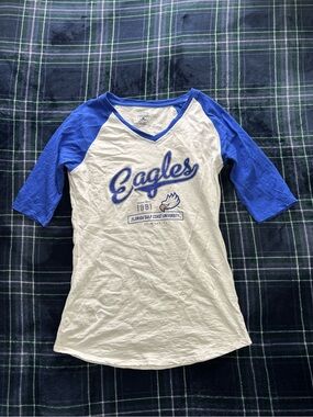 Florida Gulf Coast University Eagles women’s white and blue baseball tee.Size S